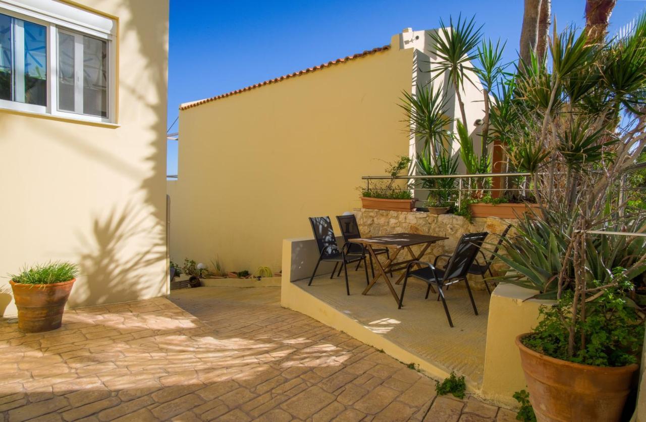 Blue Villas Agia Marina Exterior foto